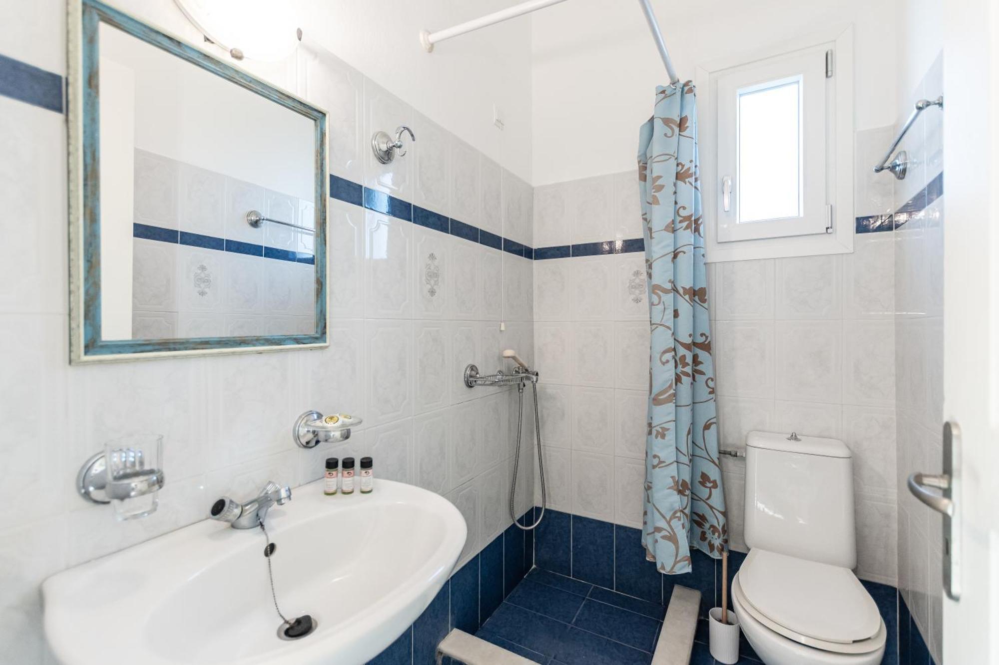 Birbas Hotel Agia Anna  エクステリア 写真